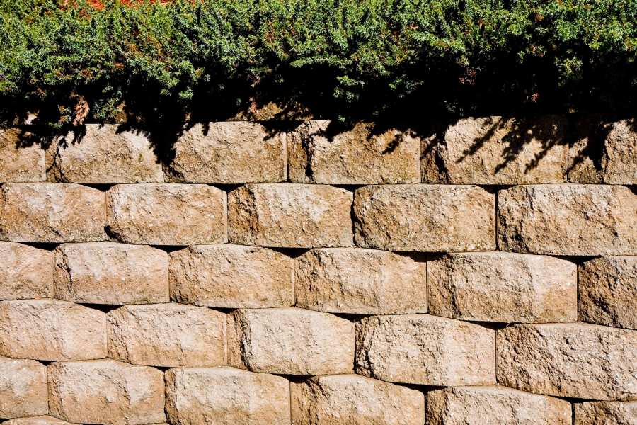Maintenance and Repair Tips for Stucco Retaining Wall Finishes