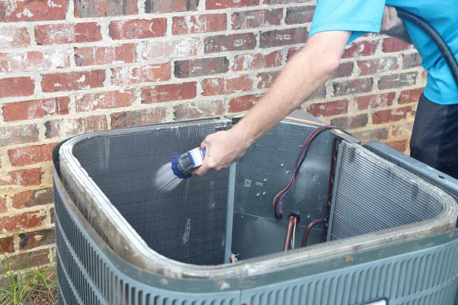 5 Signs Your Air Conditioner Has a Refrigerant Leak