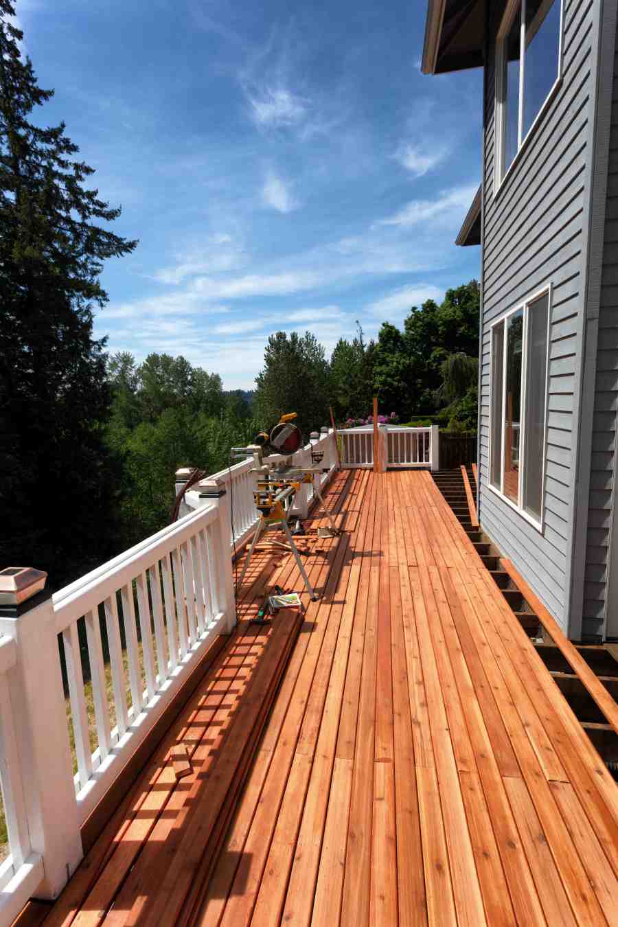 Common Mistakes That Violate Deck Railing Codes and Solutions