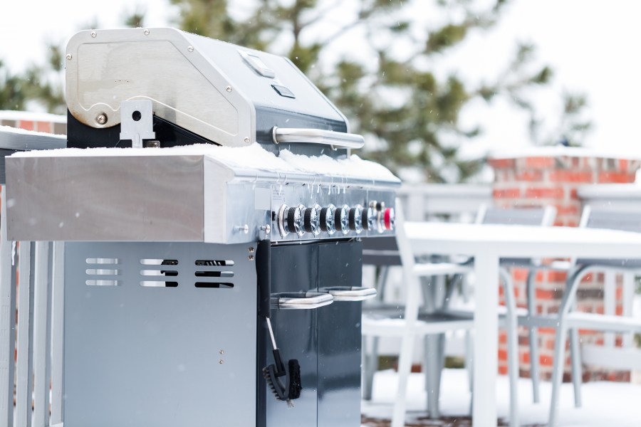 5 essential upgrades for outdoor kitchens with pizza oven kits